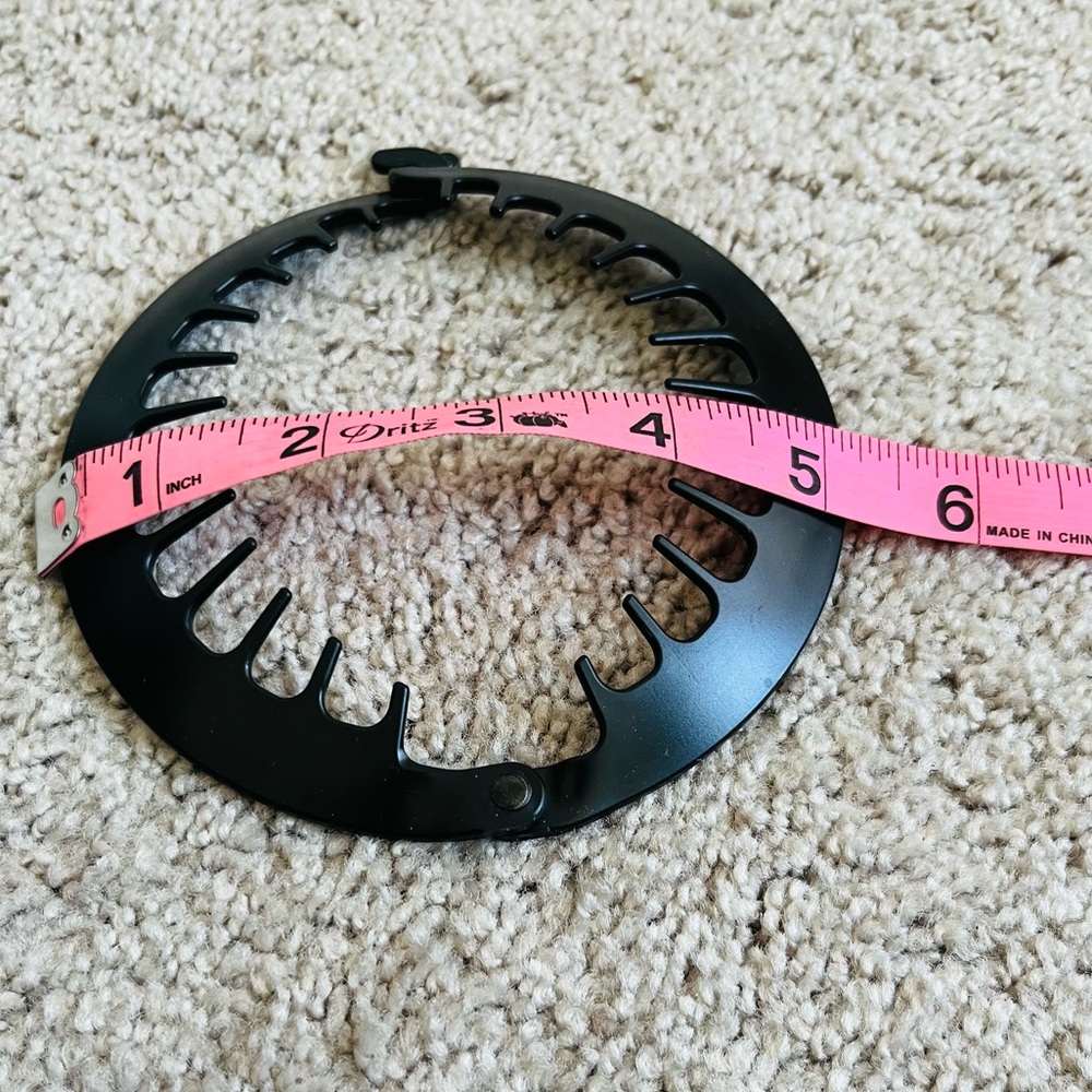 PUFFCUFF HAIR CLAMP - Picture 4 of 4
